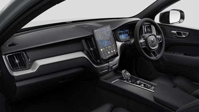 Volvo XC60 2.0 T6 350 Plug-in Hybrid Plus Pro Blk Ed 5dr AWD Gtron [NI] Estate - Image 4